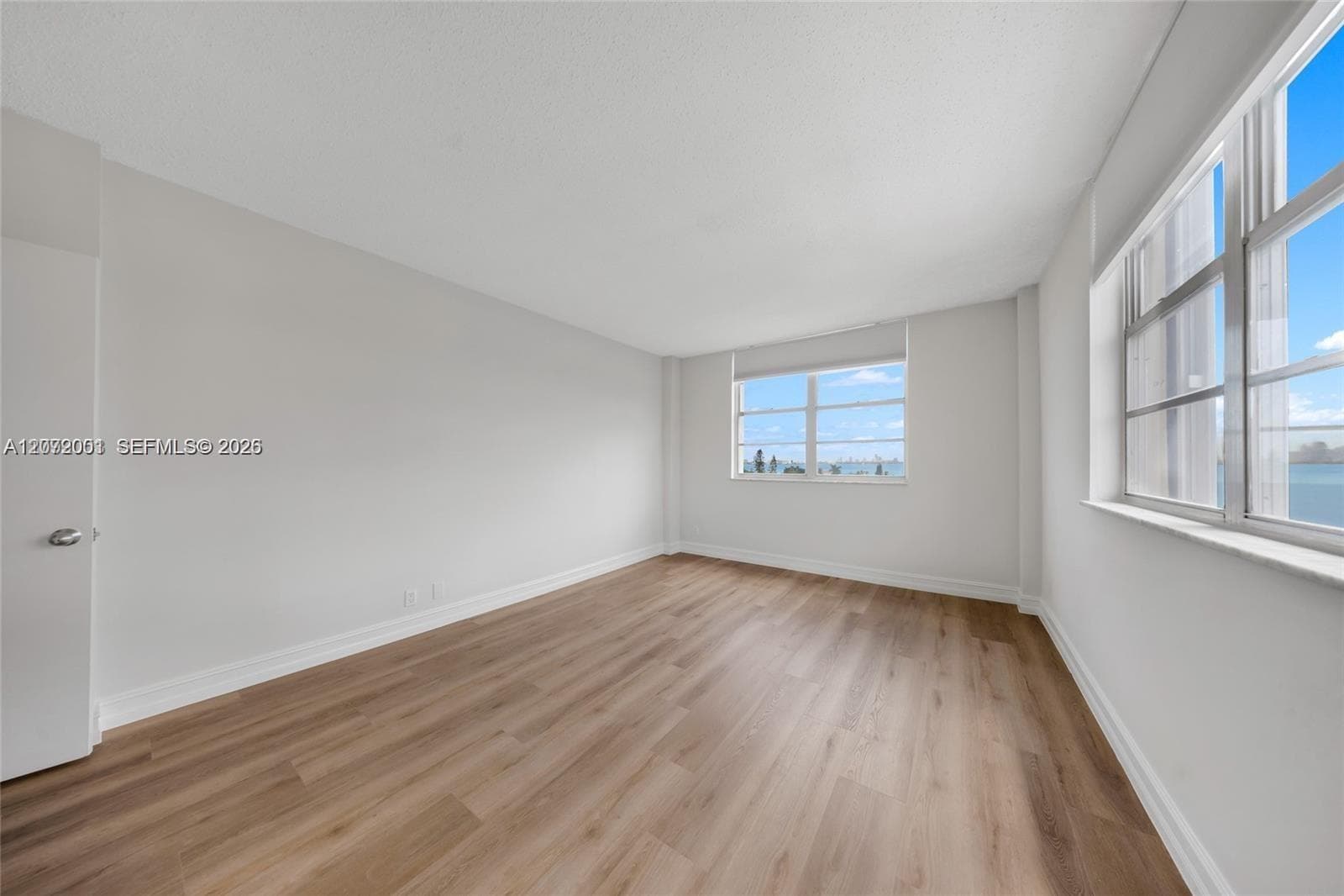 ISLAND PLACE AT NORTH BAY · #7J in North Bay Village - Photo 19
