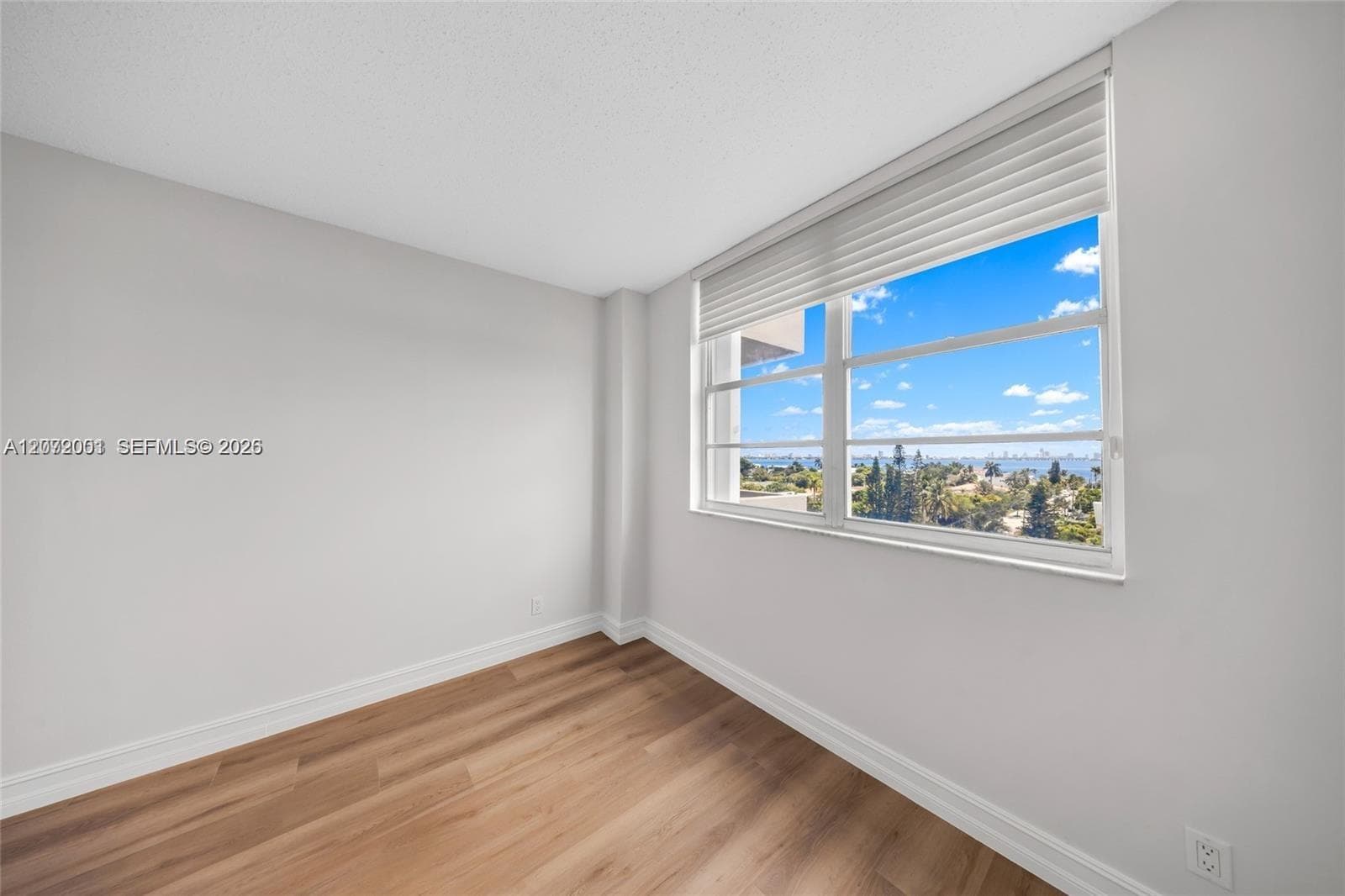 ISLAND PLACE AT NORTH BAY · #7J in North Bay Village - Photo 21