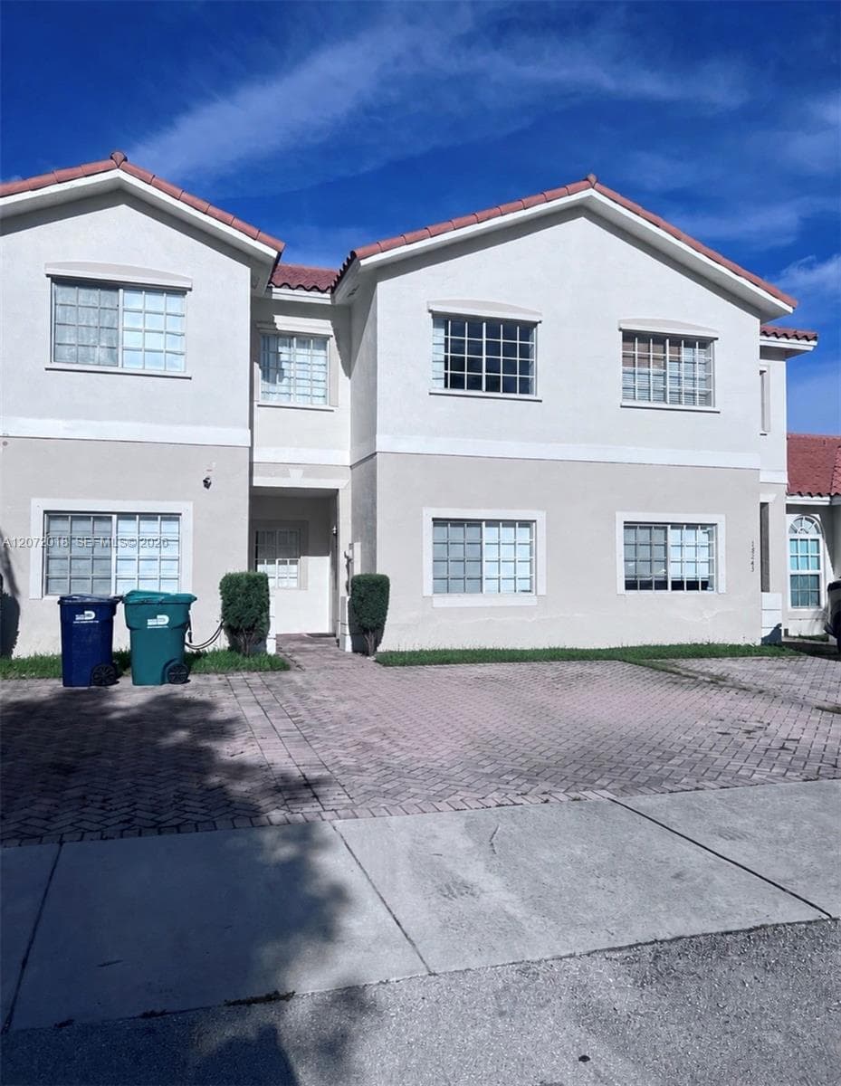18233 SW 109th Path photo 1
