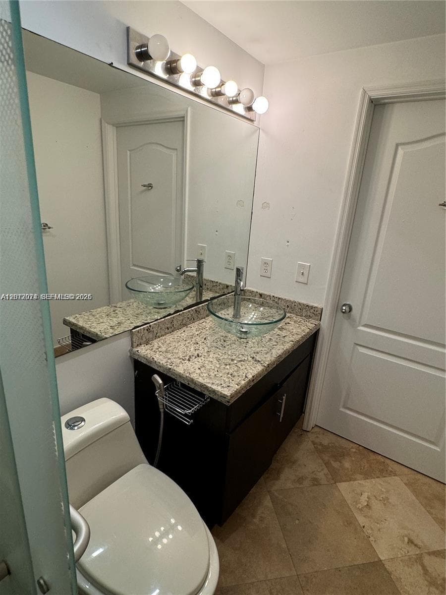 Blue Lagoon Condo · #615 in Miami - Photo 26