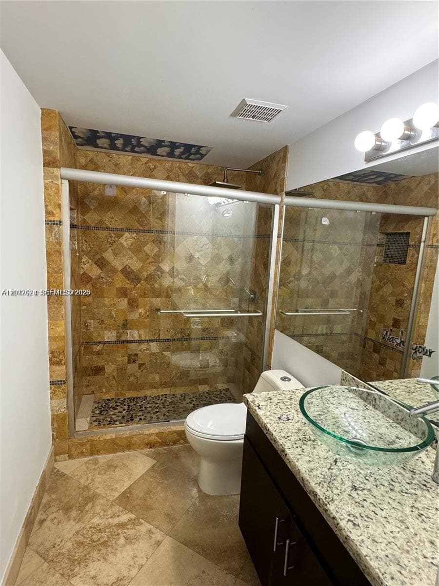 Blue Lagoon Condo · #615 in Miami - Photo 22