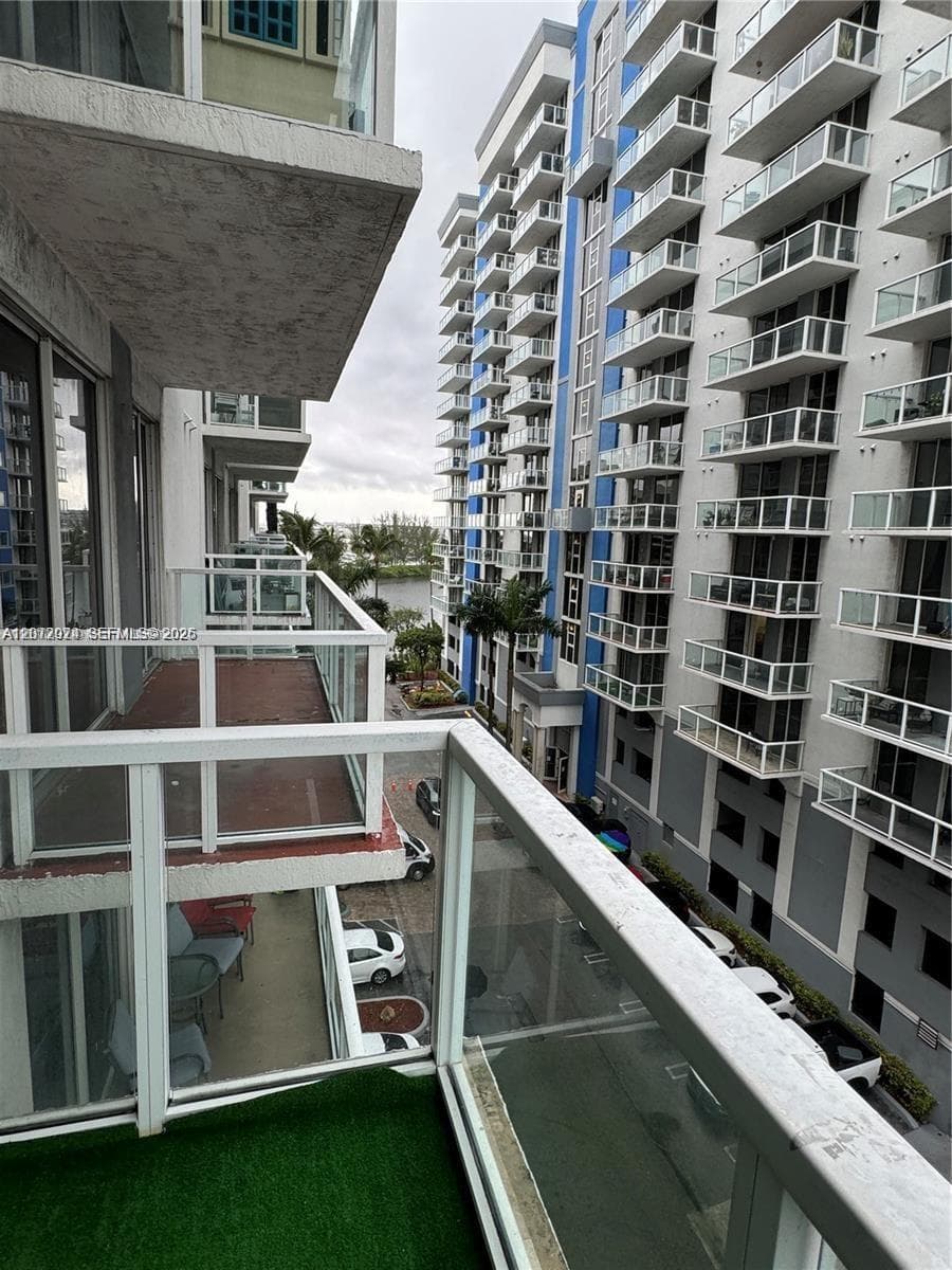 Blue Lagoon Condo · #615 in Miami - Photo 34