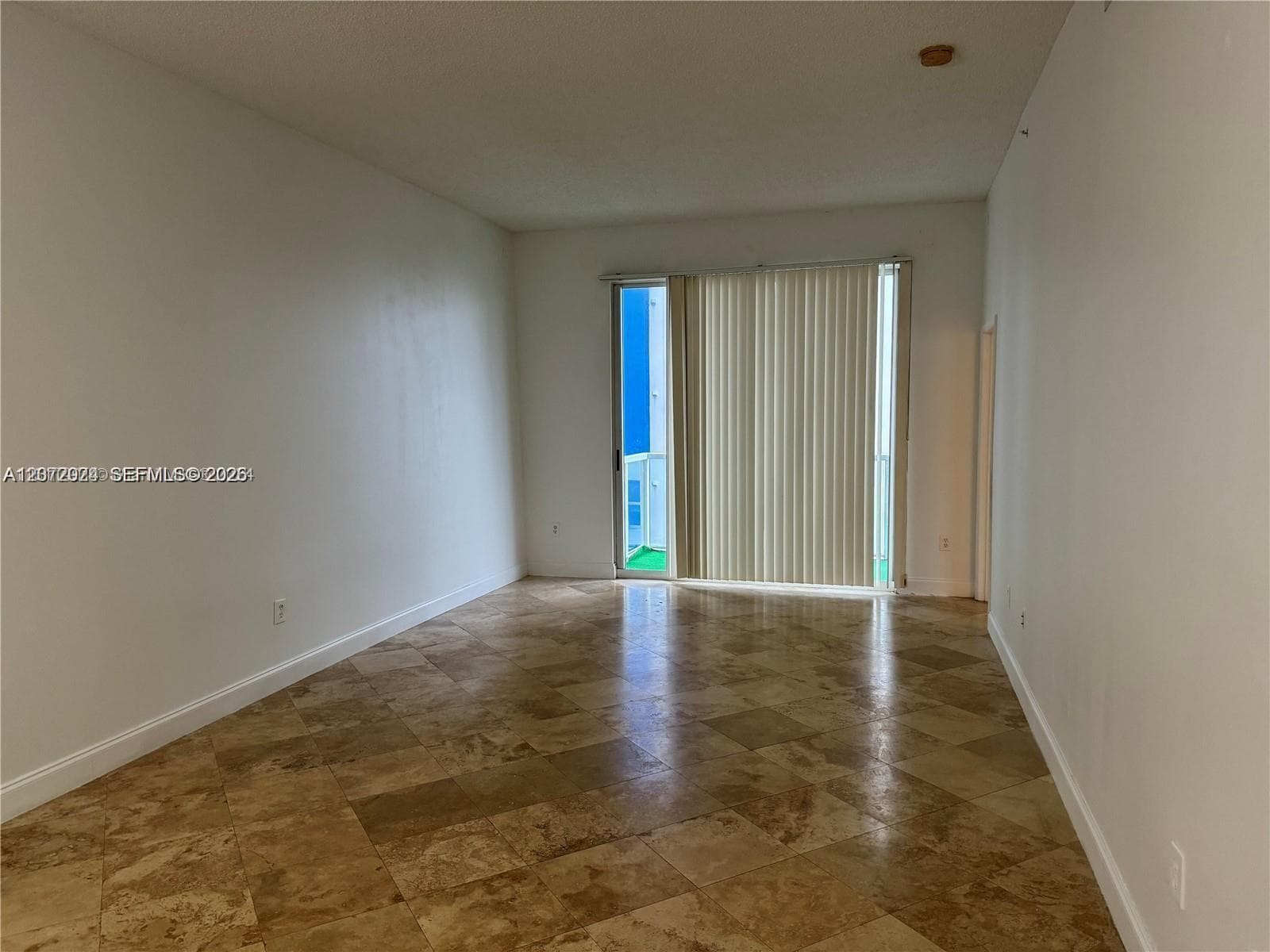 Blue Lagoon Condo · #615 in Miami - Photo 8