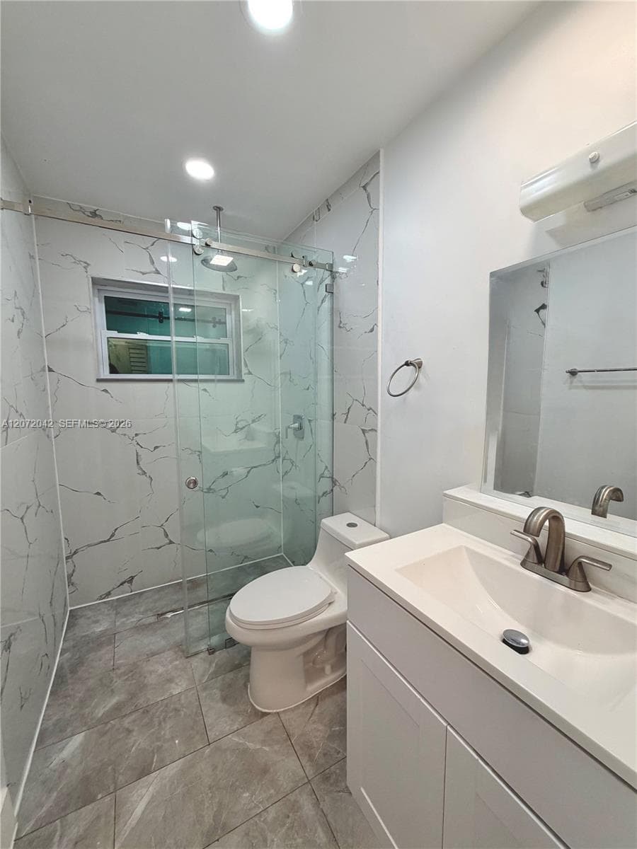 Newly remodeled bathroom! Be the first to shower here!