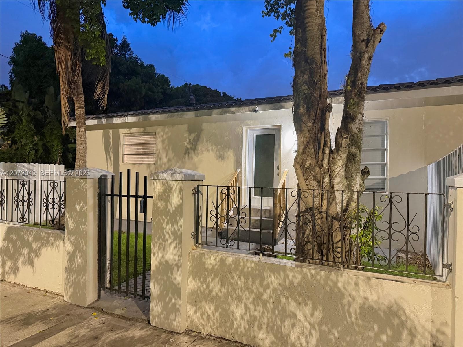 Gated and secure front yard