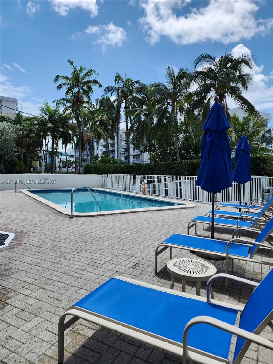 WEST BAY PLAZA CONDO · #506 in Miami Beach - Photo 4