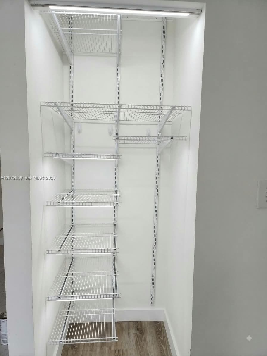WEST BAY PLAZA CONDO · #506 in Miami Beach - Photo 8