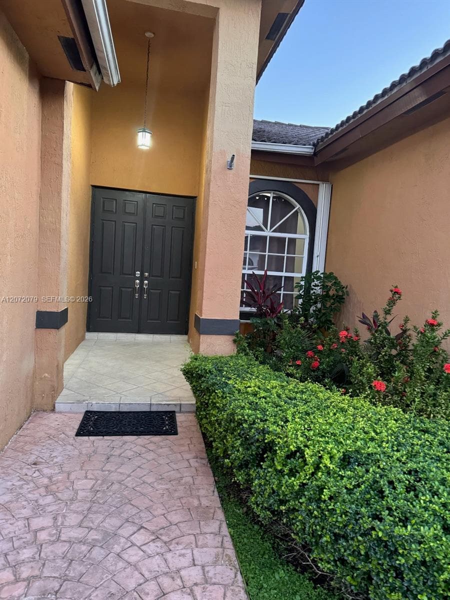15234 SW 140th St photo 2