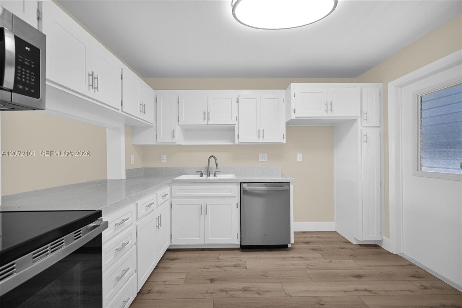 FIRST GULFSTREAM GARDEN · #206B in Hallandale Beach - Photo 10