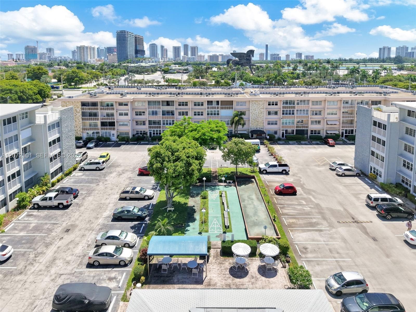 FIRST GULFSTREAM GARDEN · #206B in Hallandale Beach - Photo 33