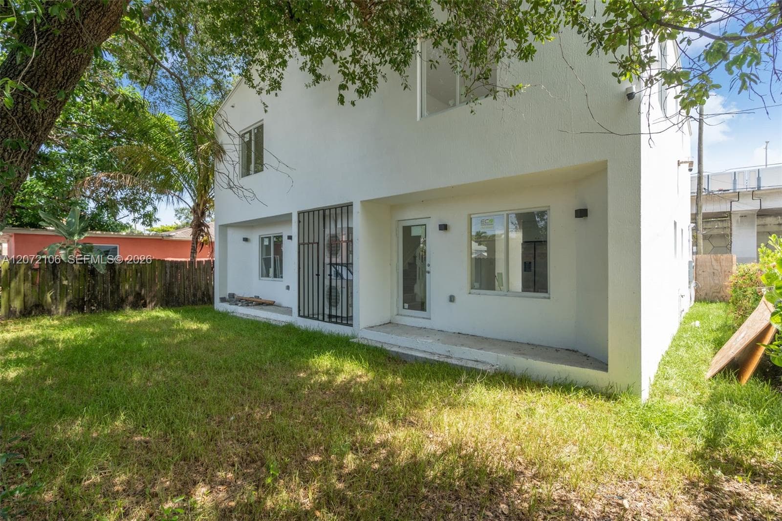 1627 NW 40th St photo 21