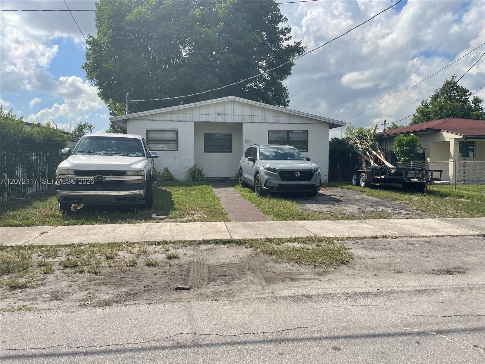 15251 Railroad Dr photo 1
