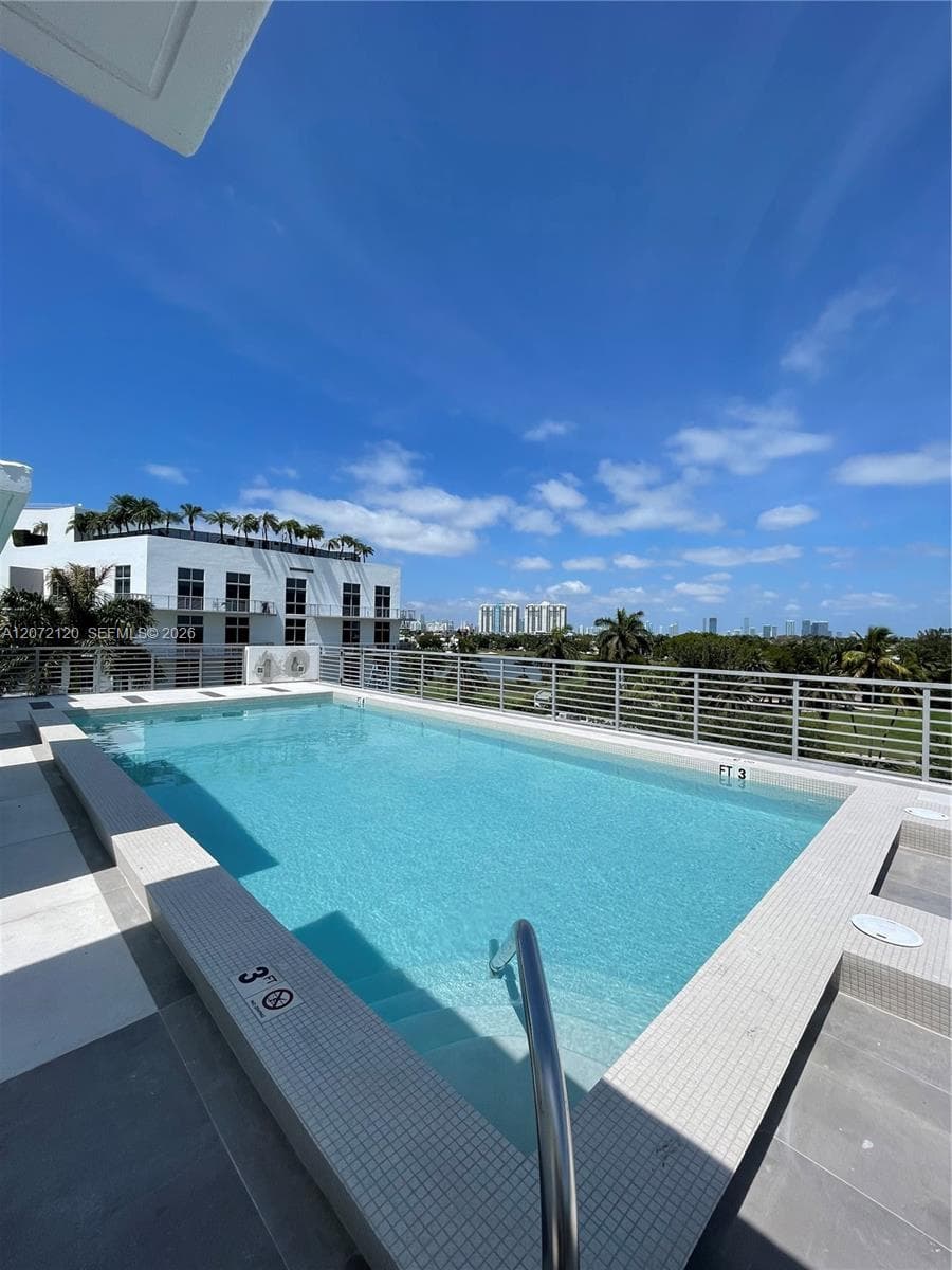MID GOLF SUB · #2 in Miami Beach - Photo 27