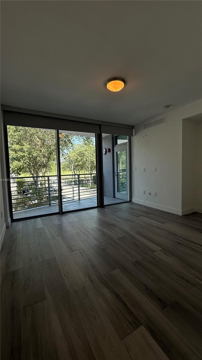 MID GOLF SUB · #2 in Miami Beach - Photo 10