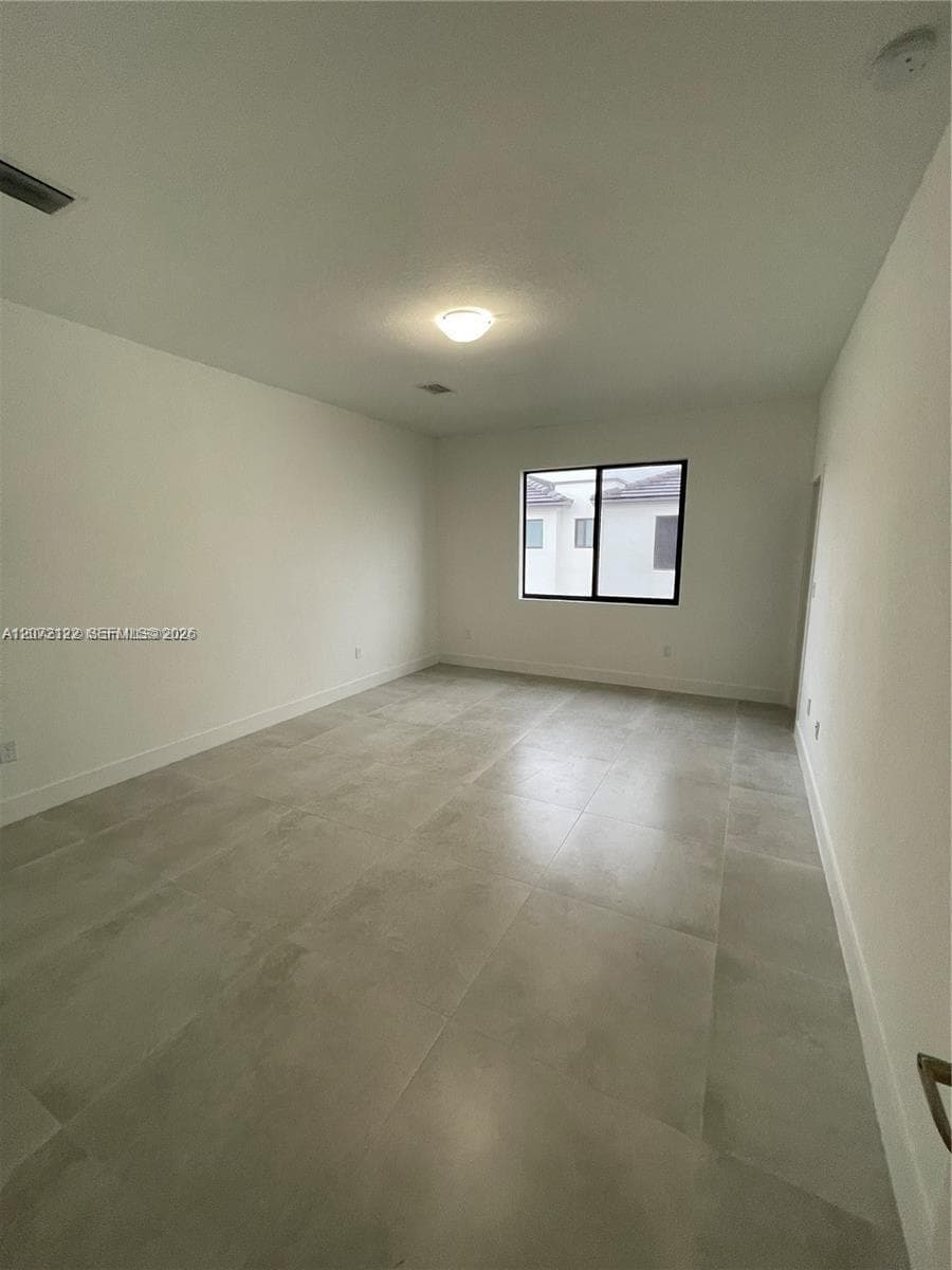 13624 SW 158th Ave photo 8
