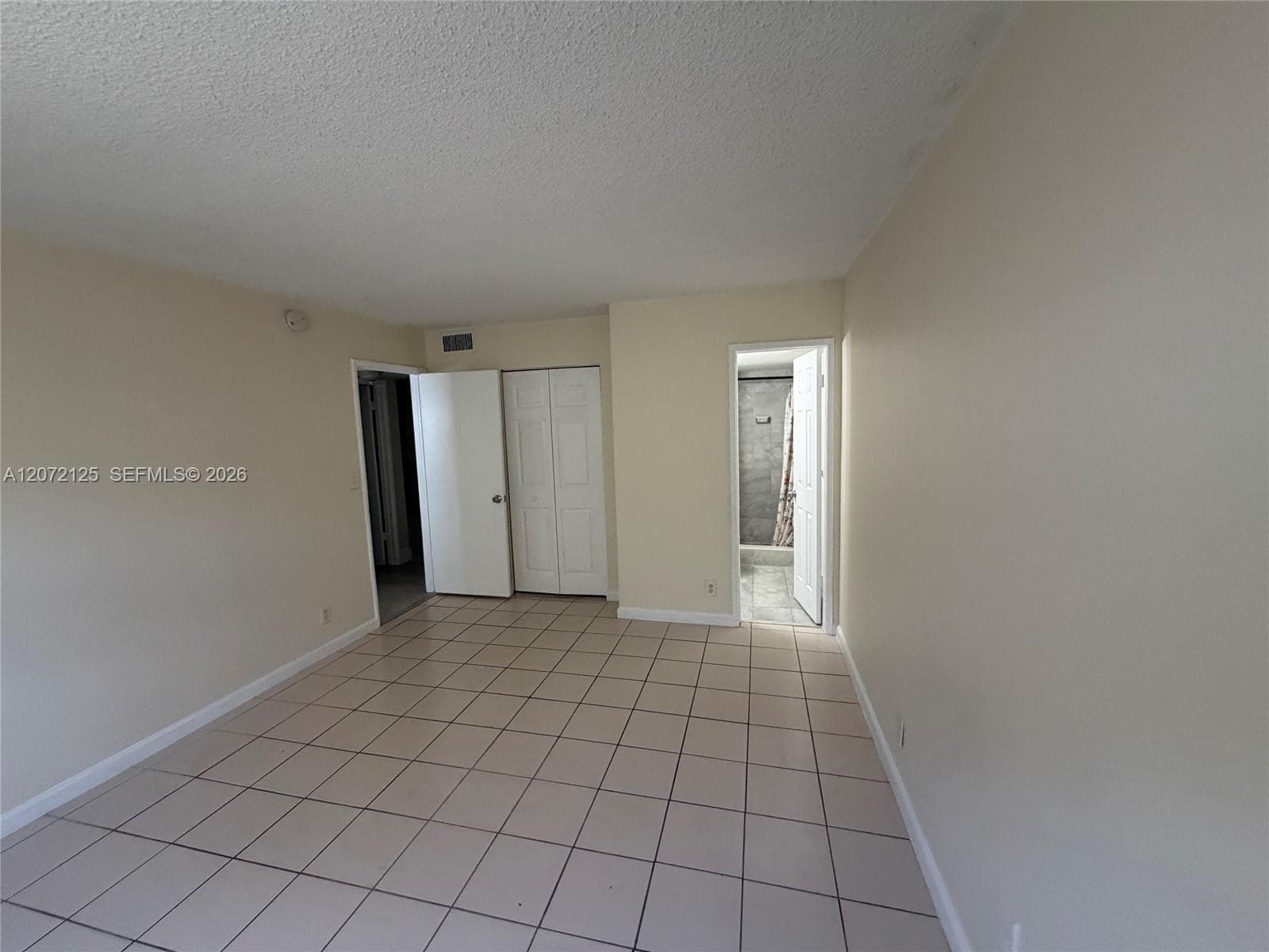 OCEAN DRIVE ESTATES CONDO · #109 in Pompano Beach - Photo 10
