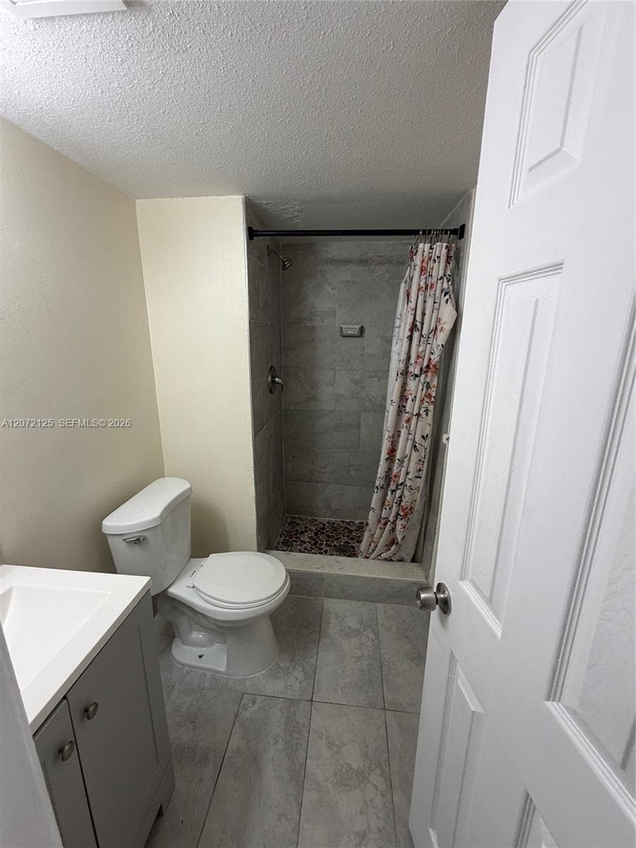 OCEAN DRIVE ESTATES CONDO · #109 in Pompano Beach - Photo 11