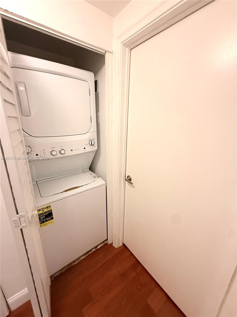 VENTURE WEST · #313 in Aventura - Photo 9