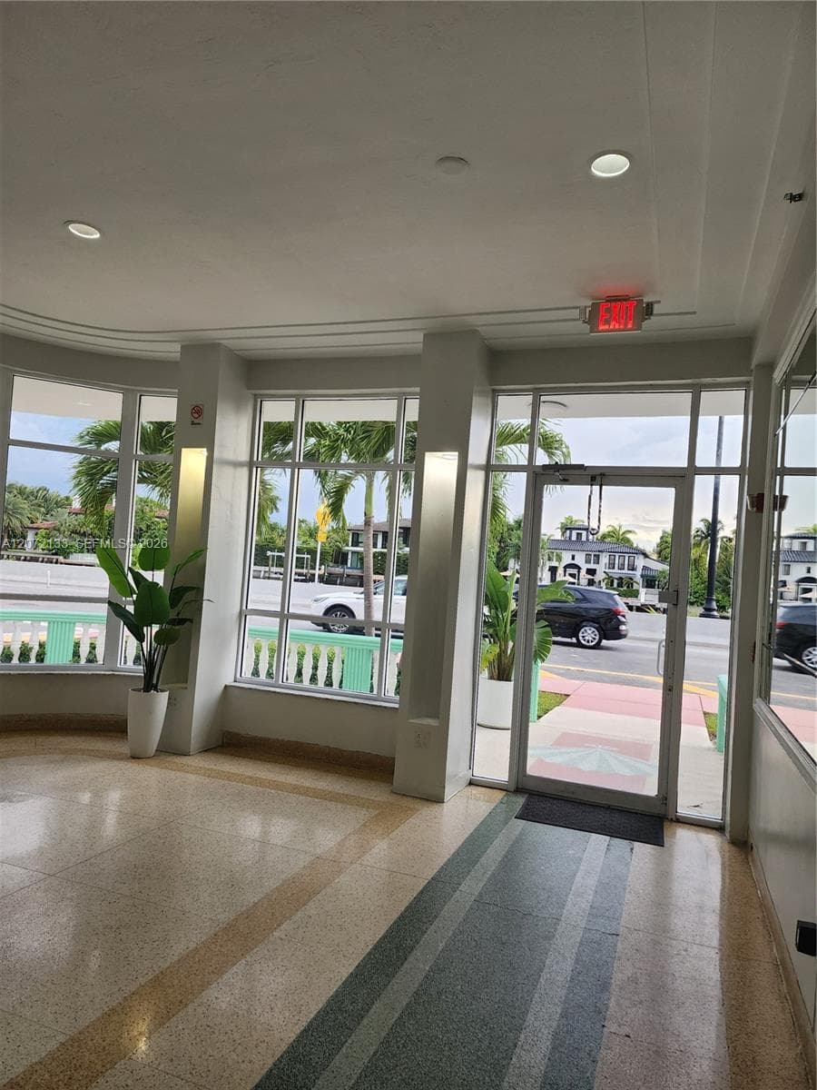 RIVERVIEW VILLAS CONDO · #201 in Miami Beach - Photo 8