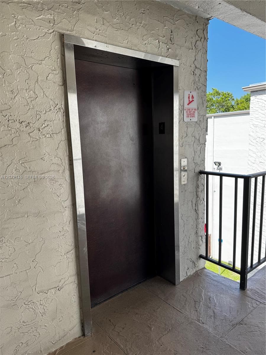 Dadeland Grove · #A403 in Pinecrest - Photo 21