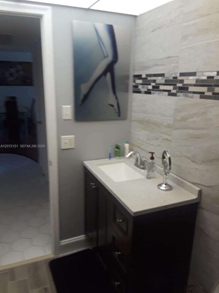 MEADOWBROOK CONDO APTS BL · #302 in Hallandale Beach - Photo 26