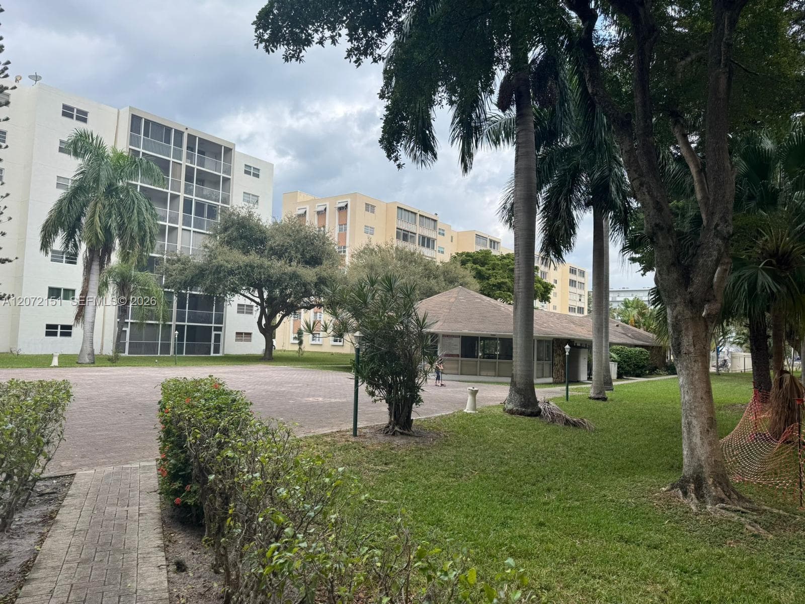 MEADOWBROOK CONDO APTS BL · #302 in Hallandale Beach - Photo 36