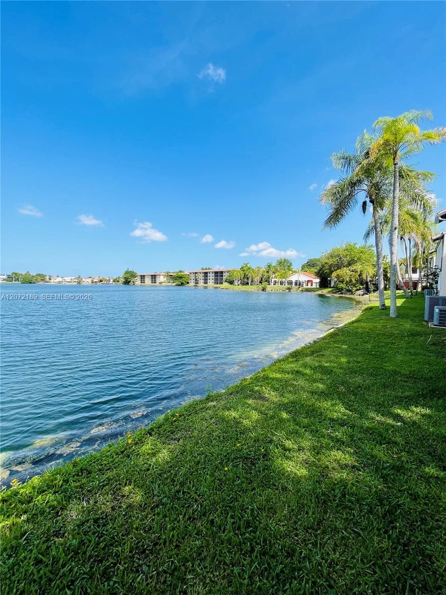 QUATRAINE CONDO I PH I · #5 in Miami - Photo 3