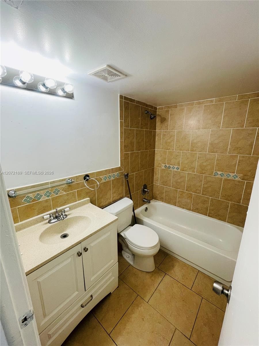 QUATRAINE CONDO I PH I · #5 in Miami - Photo 15