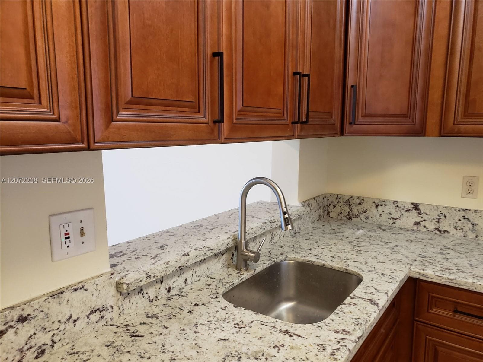 FOX CHASE CONDO #2 · #422 in Miami - Photo 2