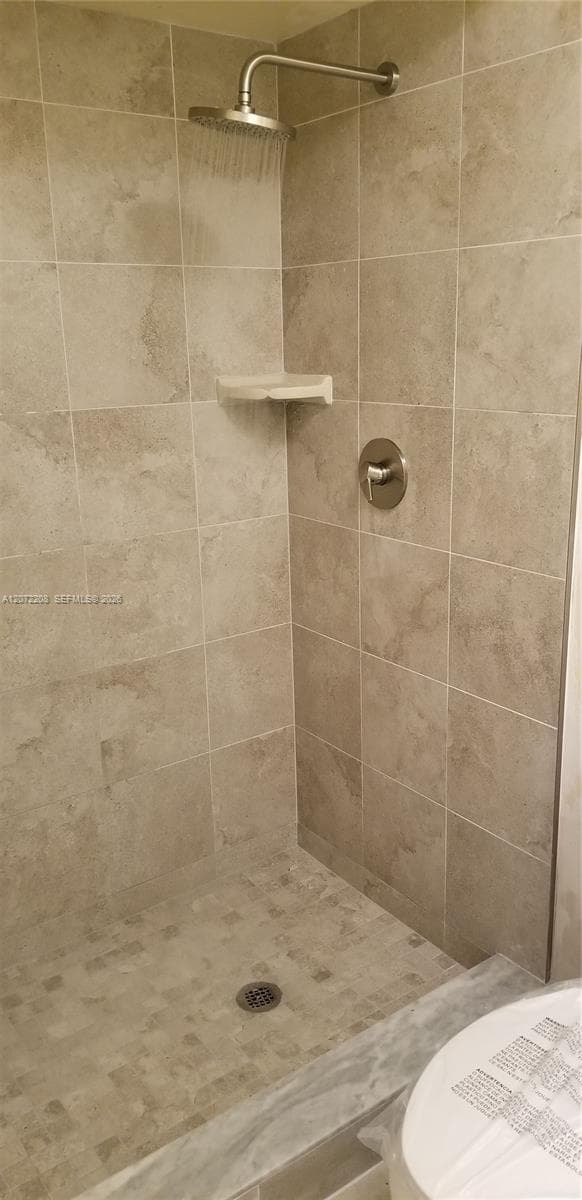 FOX CHASE CONDO #2 · #422 in Miami - Photo 18