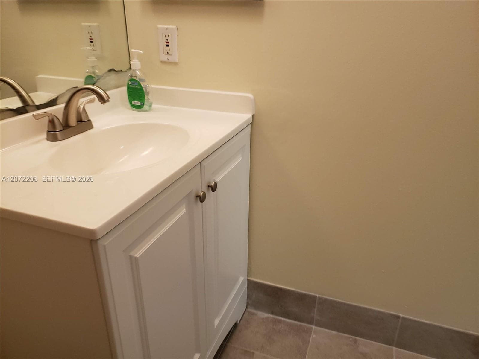 FOX CHASE CONDO #2 · #422 in Miami - Photo 8