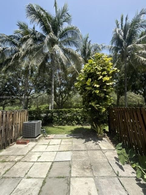 2245 NE 42nd Ave photo 16