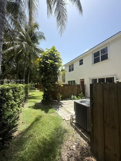 2245 NE 42nd Ave photo 18