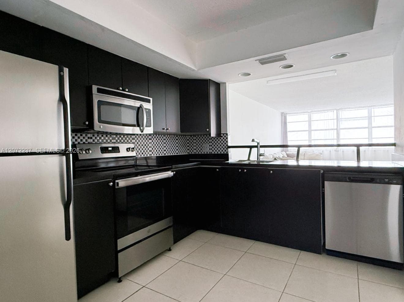 BUCKLEY TOWERS CONDO · #1404W in Miami - Photo 3