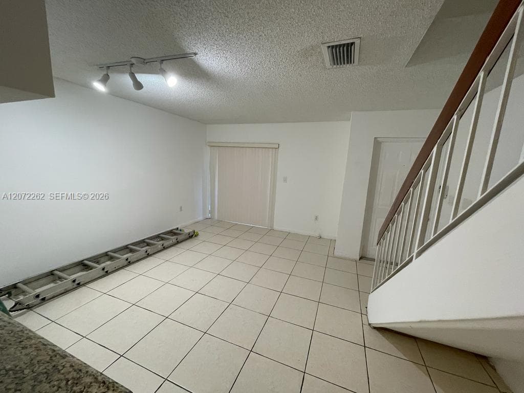 ANTIGUA AT CNTRY CLUBOF M · #E-22 in Hialeah - Photo 10
