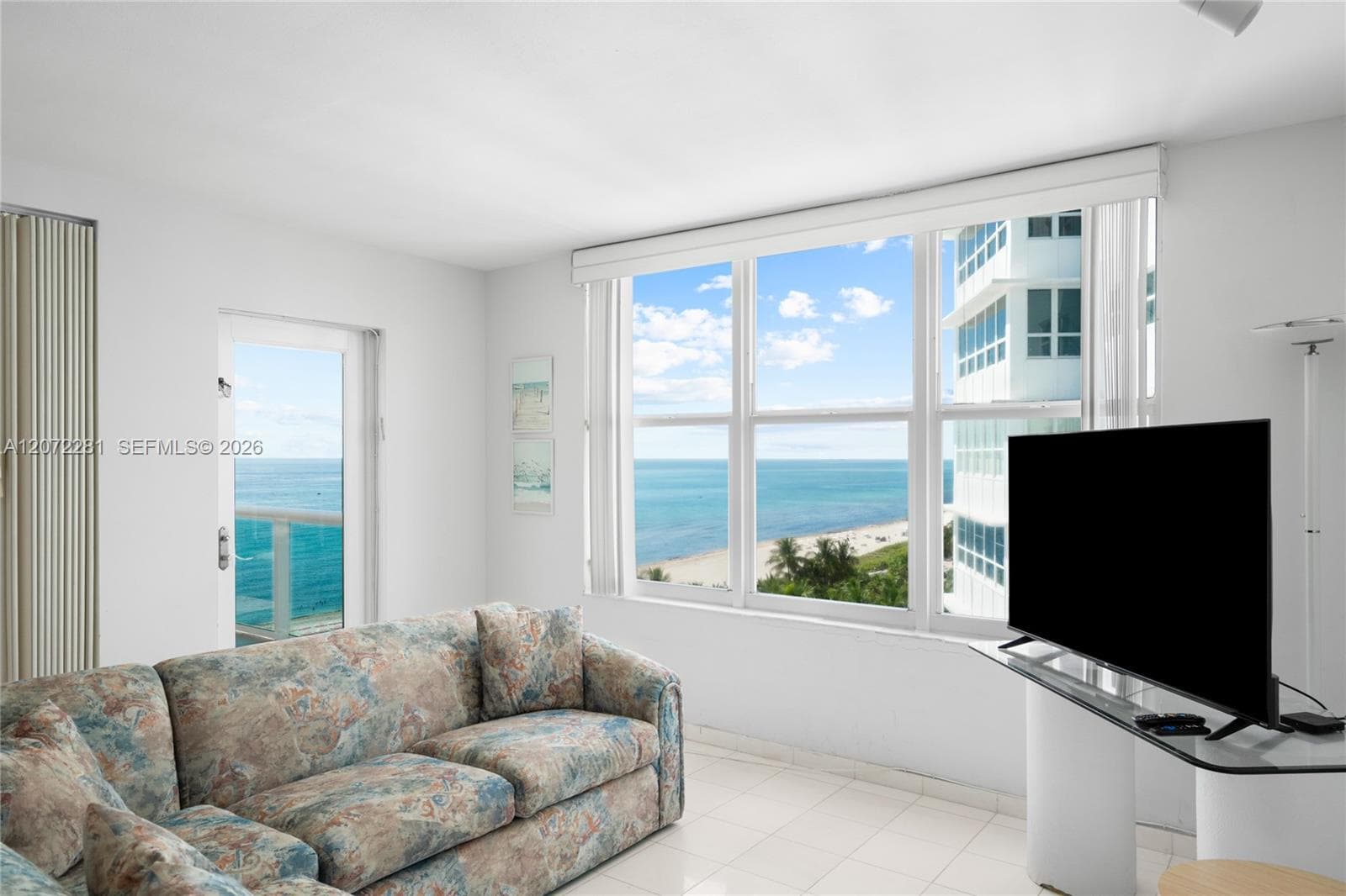 0HE CARRIAGE CLUB SOUTH C · #10G in Miami Beach - Photo 2