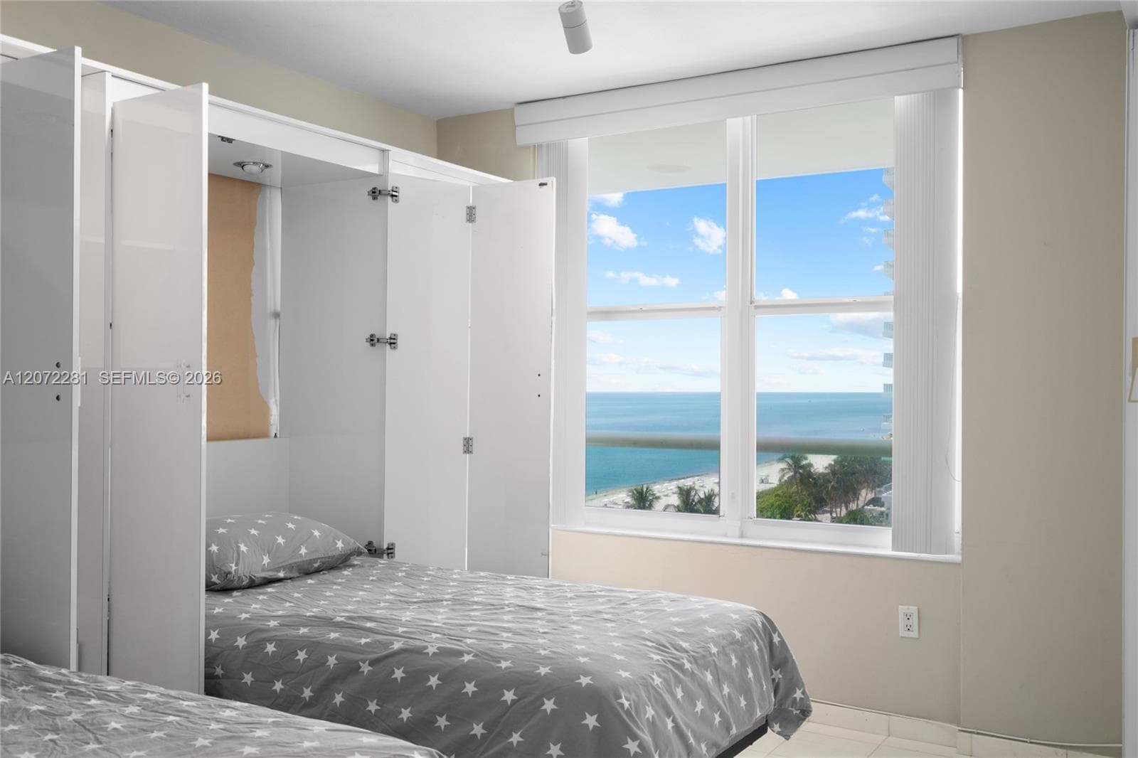 0HE CARRIAGE CLUB SOUTH C · #10G in Miami Beach - Photo 17