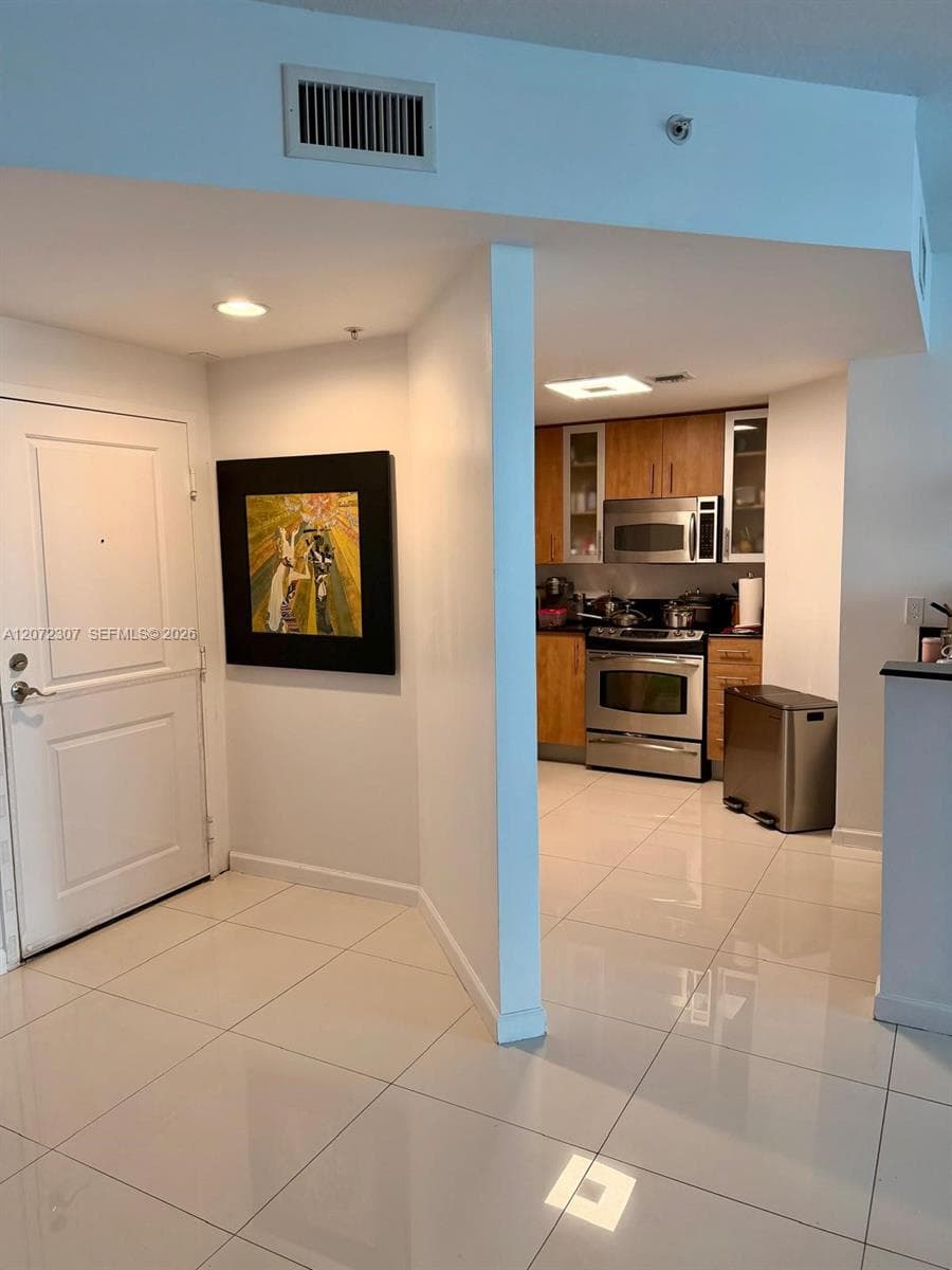 360 condo · #505 in North Bay Village - Photo 8