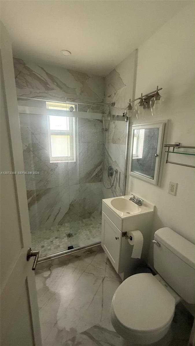 52 NE 51st St photo 9