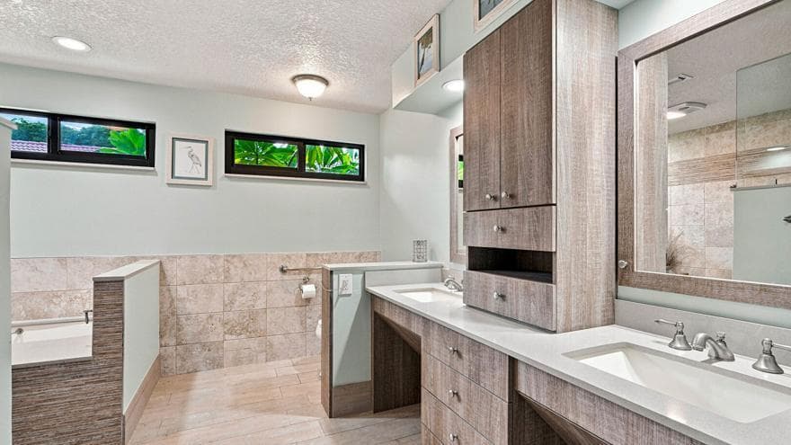 Main - Luxury Bath With Double Vanities