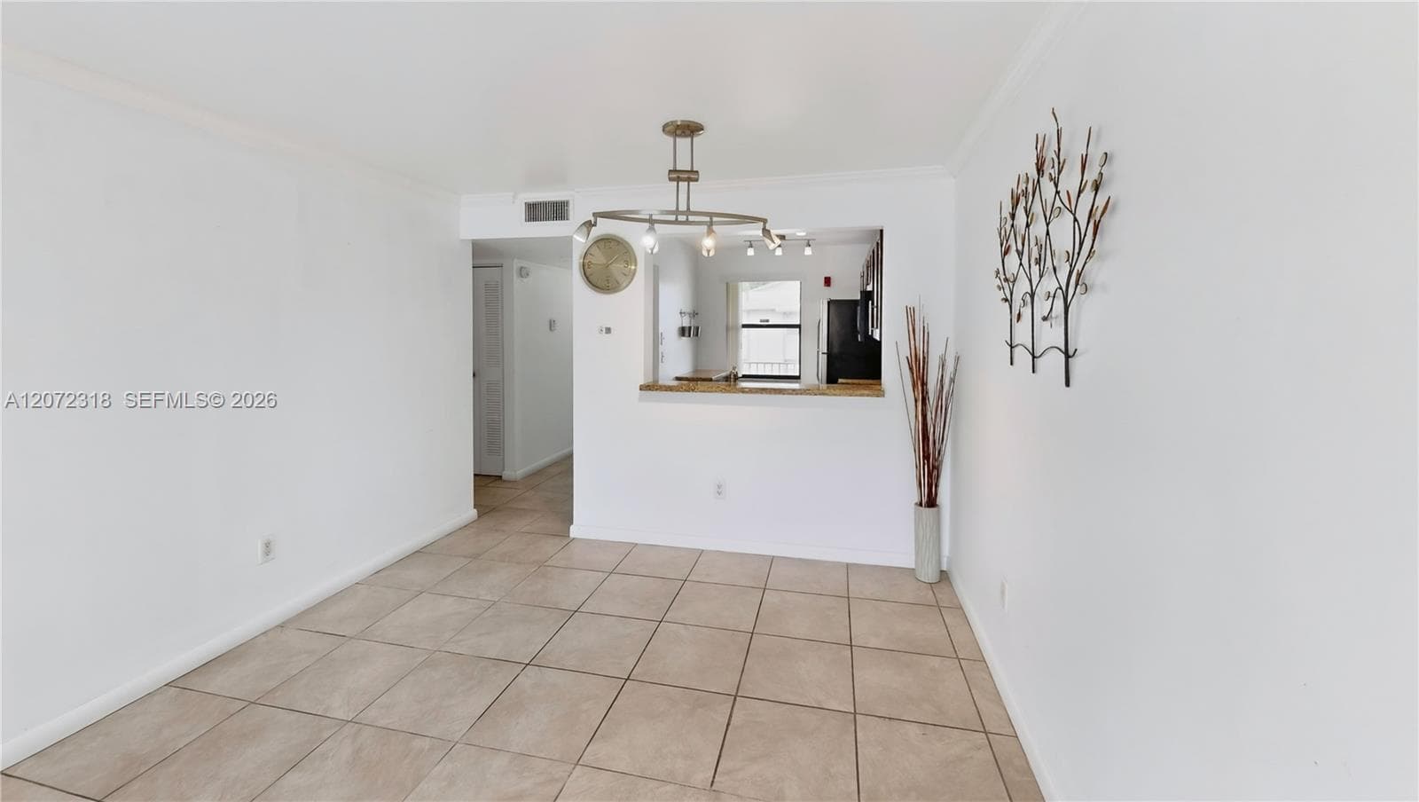 ROZLAND CONDO · #206 in Miami - Photo 11