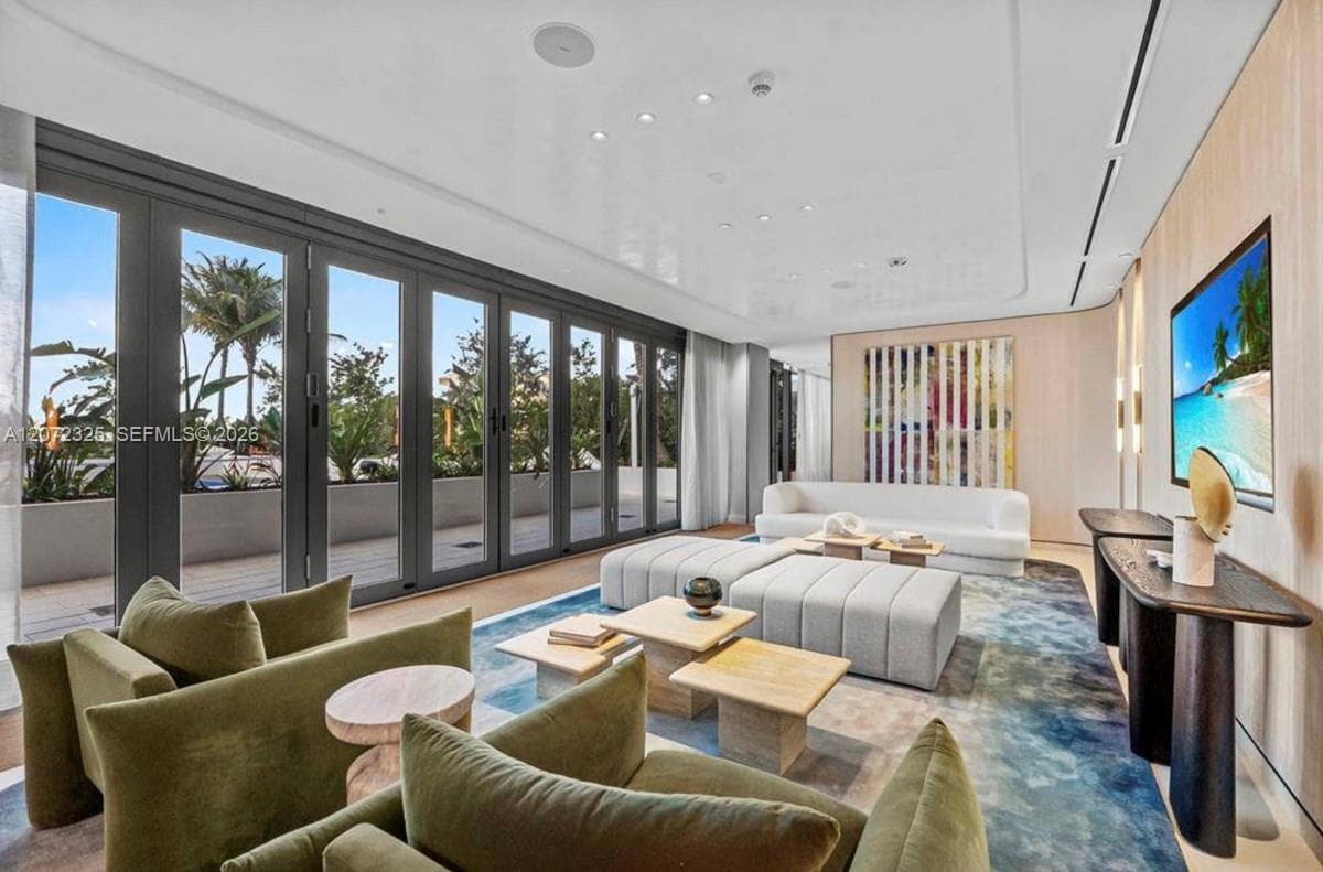 West Lounge