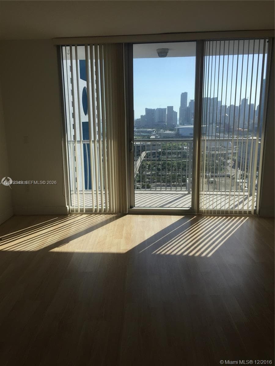 Opera Tower · #2908 in Miami - Photo 16