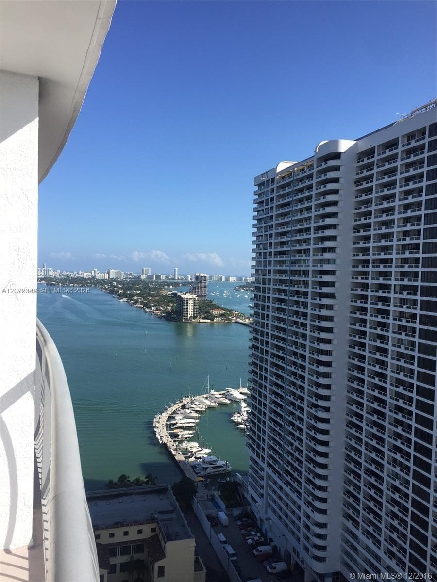 Opera Tower · #2908 in Miami - Photo 11