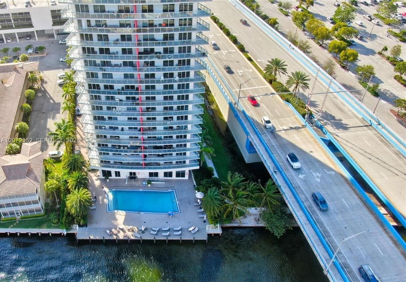 BEACHWALK CONDOMINIUM · #R710 in Hallandale Beach - Photo 3