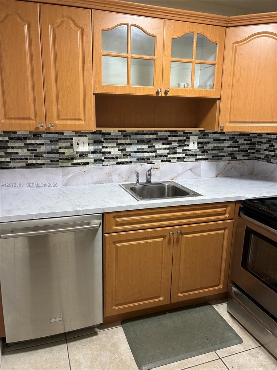 PLAZA OF WESTLAND CONDO · #904 in Hialeah - Photo 9