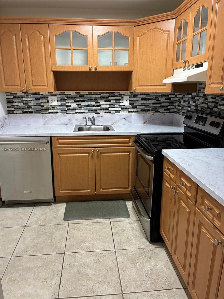 PLAZA OF WESTLAND CONDO · #904 in Hialeah - Photo 8