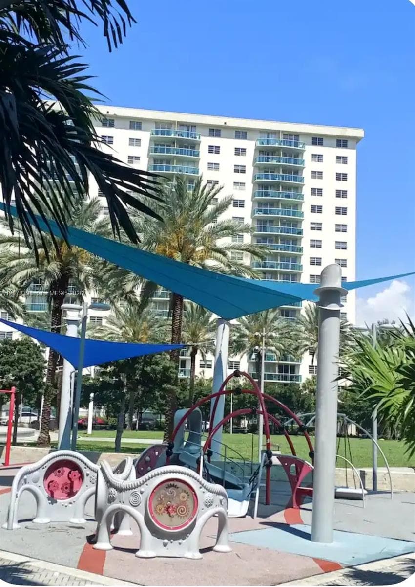 Ocean Reserve · #420 in Sunny Isles Beach - Photo 9