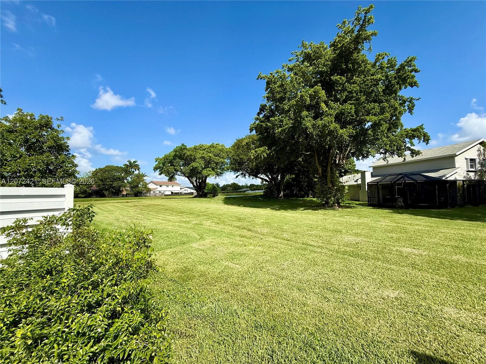 14353 SW 150th Ter photo 22