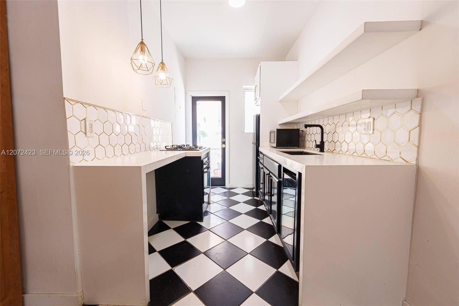 THE GATSBY CONDO · #10 in Miami Beach - Photo 10